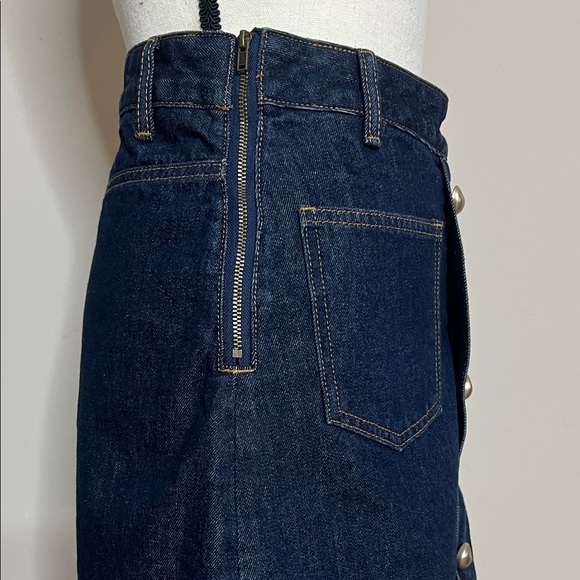 👖🚙👥Dark Blue Button-Front Denim Mini Skirt - Picture 11 of 14